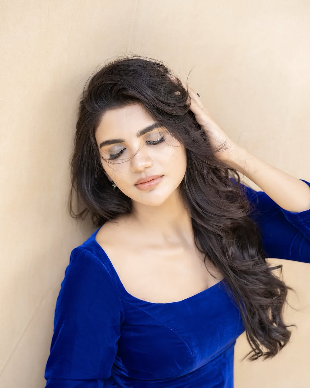 Actress Varsha Photo Gallery