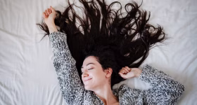 Hair Care:  పడుకునేటప్పుడు జుట్టును జడ వేయాలా ? వదిలేయాలా ? ఏది మంచిది