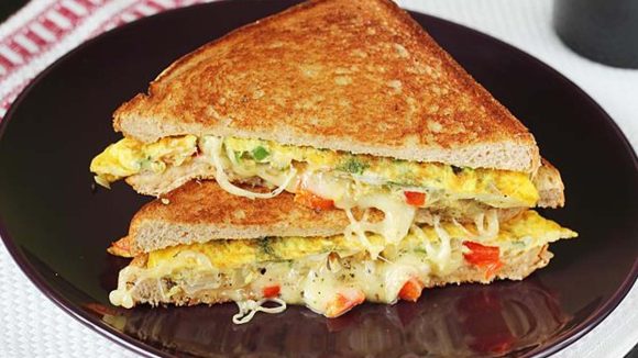 Bread Omelette Breakfast: బ్రేక్ ఫాస్ట్‌లో బ్రెడ్ ఆమ్లెట్ తింటున్నారా ? జాగ్రత్త !