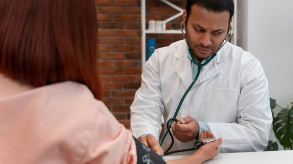 Body Checkup: ఆరోగ్యంగా ఉండాలా ? అయితే ఈ 5 టెస్టులు తప్పక చేయించుకోండి