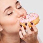 Sweets: స్వీట్లు తెగ తింటున్నారా ? మీ శరీరానికి జరిగే నష్టం ఇదే !