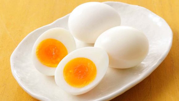 Eggs Benefits: వంద ఏళ్లు బతకాలా ? అయితే మీ డైట్‌లో గుడ్డు ఉండాల్సిందే !