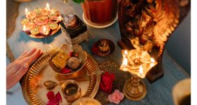 Puja Materials: పూజ తర్వాత మిగిలిన వస్తువులను ఏం చేయాలి ?