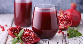 Pomegranate Juice: దానిమ్మ రసం తాగితే గుండెలో బ్లాక్స్ మాయమవుతాయా ? నిజానిజాలు ఇవే!