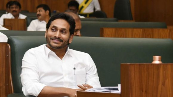 Ysrcp Politics: వైసీపీకి కొత్త కష్టాలు.. ఆరుగురు ఎమ్మెల్యేలపై వేటు? వచ్చే అసెంబ్లీ సమావేశాల్లో నిర్ణయం