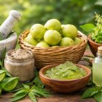 Acne: మొటిమలు తగ్గాలంటే వేపాకులు, ఉసిరిని ఇలా వాడేయండి