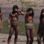 Amazon Forest Uncontacted Tribe: అమెజాన్ అడవుల్లో వింత లోకం.. బాహ్య ప్రపంచానికి తెలియని తెగ కెమెరా కంటికి చిక్కిందిలా!