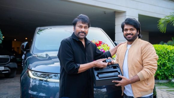 Anil Ravipudi: అనిల్ రావిపూడికి మెగా గిఫ్ట్… రేంజ్ రోవర్ తో సర్ప్రైజ్ చేసిన చిరు!