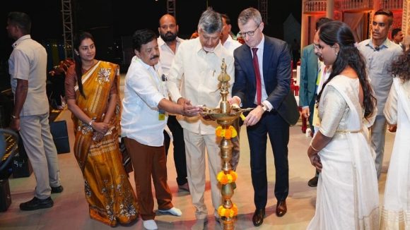 Avakai Festival 2026: తెలుగు కళలను చాటి చెప్పేలా ఆవకాయ్ ఫెస్టివల్.. ప్రారంభించిన సీఎం చంద్రబాబు