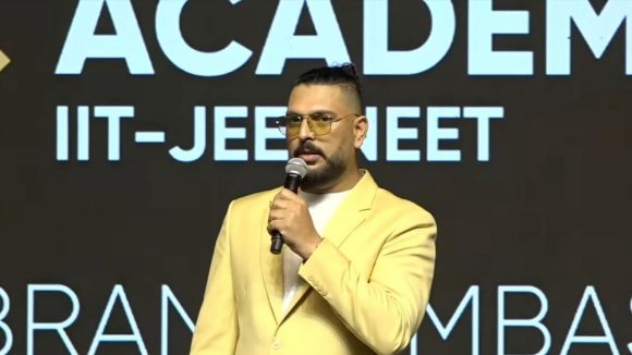 Yuvraj singh: ఓడిపోవడానికి భయపడకండి.. ‘బిగ్ అకాడమి’ ప్రారంభోత్సవంలో విద్యార్థులకు యువరాజ్ సింగ్ సూచనలు
