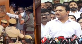 BRS Rally: బీఆర్ఎస్ ర్యాలీని అడ్డుకున్న పోలీసులు.. సికింద్రాబాద్ అస్తిత్వాన్ని దెబ్బతీస్తే ఊరుకోం.. కేటీఆర్ వార్నింగ్