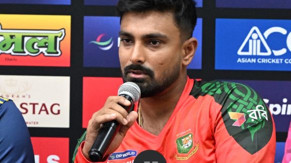 Litton Das: టీ20 ప్ర‌పంచ క‌ప్ ఆడ‌టం క‌ష్ట‌మే..ఇండియాకు వెళ్లాలంటే వ‌ణుకుపుడుతోంది !