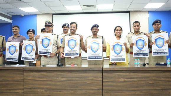 CP Sajjanar: సైబర్ బాధితుల కోసం ‘సైబర్ మిత్ర’.. ఇక ఇంటి నుంచే ఫిర్యాదు చేసుకోవచ్చు..