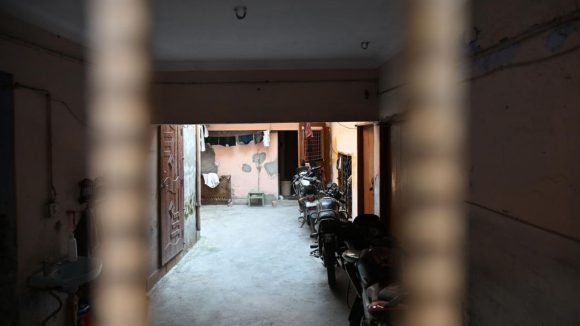Couple Murder: షాకింగ్ ఘటన.. దంపతులను గొంతు కోసి చంపేశారు