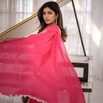 Eesha Rebba: నడుము అందాలతో గిలిగింతలు పెడుతున్న ఈషా రెబ్బ!