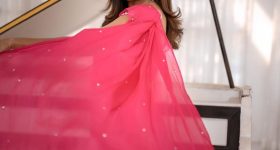 Eesha Rebba: నడుము అందాలతో గిలిగింతలు పెడుతున్న ఈషా రెబ్బ!