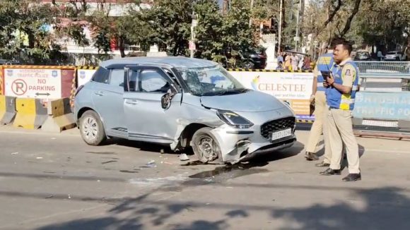 Filmnagar Rash Driving: ఫిలింనగర్‌లో కారు బీభత్సం: పల్టీలు కొట్టిన వాహనం.. ప్రాణభయంతో ప్రయాణికుల పరుగులు!