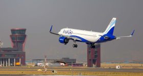 IndiGo Flights: ఇండిగో సంస్థకు భారీ షాక్,  రూ. 22 కోట్లు జరిమానా, అసలేం జరిగింది?