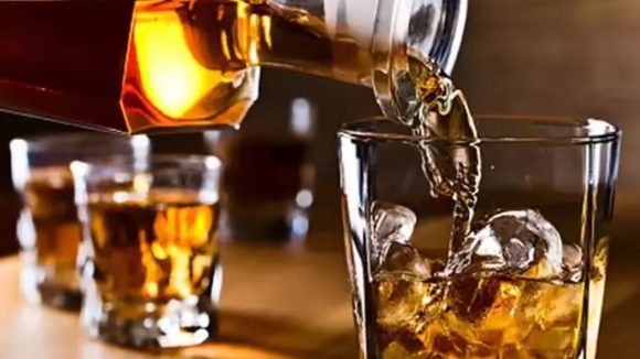 Liquor Ban: సీక్రెట్‌గా సమాచారం ఇస్తే.. రూ. 2 వేలు మీవే.. లక్ష్మాజీపల్లి బంపర్ ఆఫర్