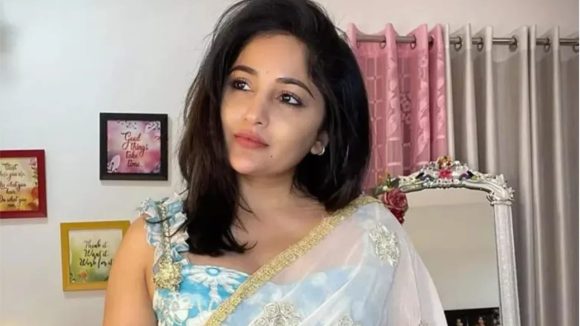 Madhavi Latha: సాయిబాబా దేవుడే కాదు.. మాధవీ లత వ్యాఖ్యలపై రాజుకున్న రగడ