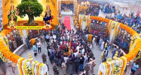 Medaram Jatara: మేడారం వైపు సారలమ్మ పయనం.. గద్దెపైకి కొలువుదీరనున్న వనదేవతలు