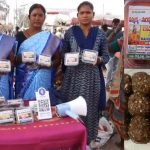 Medaram Special: మేడారం జాతరలో ‘ఇప్పపువ్వు’ ఘుమఘుమలు.. భక్తులను మురిపిస్తున్న ఆరోగ్యకరమైన లడ్డు!