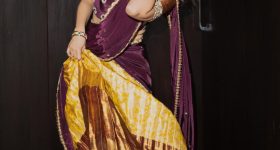 Simran Chodhary: బ్లాక్ డ్రెస్ లో టాప్ అందాలతో హీట్ పుట్టిస్తున్న సిమ్రాన్ చౌదరి!
