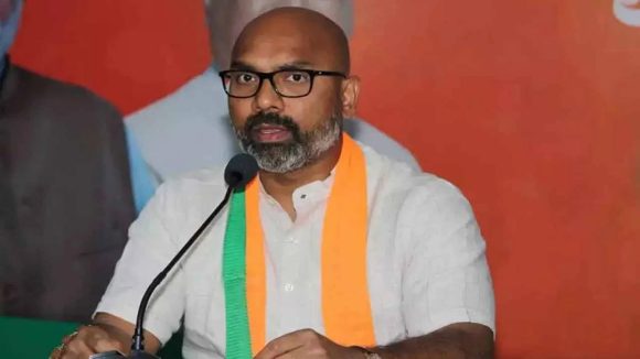 Dharmapuri Aravind: నిజామాబాద్‌పై ‘కాషాయ’ పంజా: మున్సిపల్ పీఠాలే లక్ష్యంగా అరవింద్ మాస్టర్ ప్లాన్!