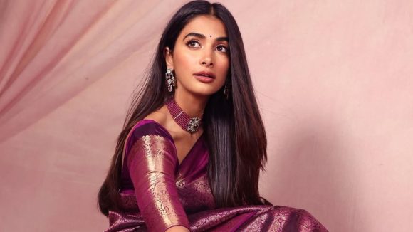 Pooja Hegde: క్యారవాన్ లోకి వచ్చి టచ్ చేసిన స్టార్ హీరో.. చెంప చెల్లుమనిపించిన బుట్టబొమ్మ