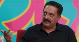 Prakash Raj: "బాలీవుడ్ ఒక ప్లాస్టిక్ విగ్రహాలున్న మ్యూజియం".. సంచలన కామెంట్లు చేసిన ప్రకాష్ రాజ్