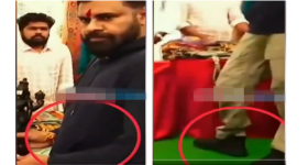 Pawan Kalyan: వివాదంలో పవన్ కల్యాణ్.. బూట్లు విప్పకుండా అలా చేయడంతో విమర్శలు
