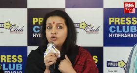 Renu Desai: మగాళ్లు రే*ప్ చేస్తారు..అందర్నీ చంపేద్దామా.. రేణూదేశాయ్ ఫైర్!