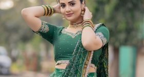 SreeMukhi: గాజుల సవ్వడితో గిలిగింతలు పెడుతున్న రాములమ్మ!