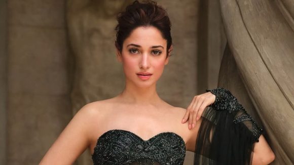Tamannaah Bhatia: నిమిషానికి కోటి .. నిర్మాతలకు చుక్కలు చూపిస్తున్న నటి!