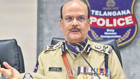 Telangana DGP: తెలంగాణ డీజీపీకి హైకోర్టులో ఊరట.. 4 వారాల్లో ముగించాలని కీలక ఆదేశాలు