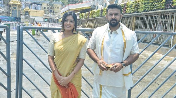 Tharun Bhascker: ఈషా రెబ్బాతో రిలేషన్.. కన్ఫమ్ చేసిన డైరెక్టర్.. త్వరలోనే గుడ్ న్యూస్!