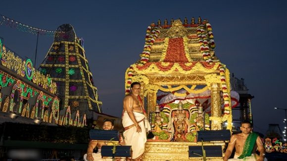 Tirumala: నేడే తిరుమల ప్రత్యేక దర్శనం టికెట్లు.. రథ సప్తమికి ఏర్పాట్లు.. ఈ సేవలు, దర్శనాలు రద్దు
