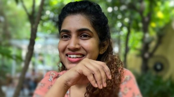 Sameera Sherif: నాపై కో*రి*కలు తీర్చుకున్నాడు… చిన్నప్పుడే లైంగిక వేధింపులపై సీరియల్ నటి