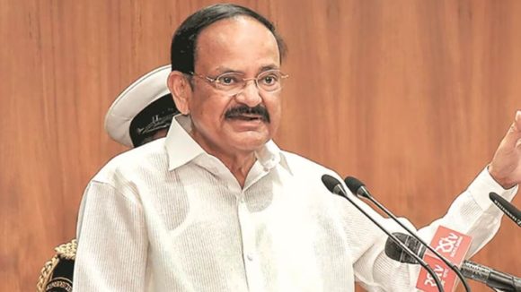 Venkaiah Naidu: మాతృభాష కంటి చూపు.. ఇంగ్లీష్ కళ్లజోడు: విశాఖలో వెంకయ్య నాయుడు ఆసక్తికర వ్యాఖ్యలు.