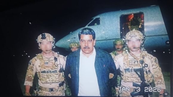 Maduro In US Custody: అమెరికా కస్టడీలో మదురో.. సైనికులతో ఉన్న ఫొటో వైరల్.. సద్దాం హుస్సేన్ తర్వాత