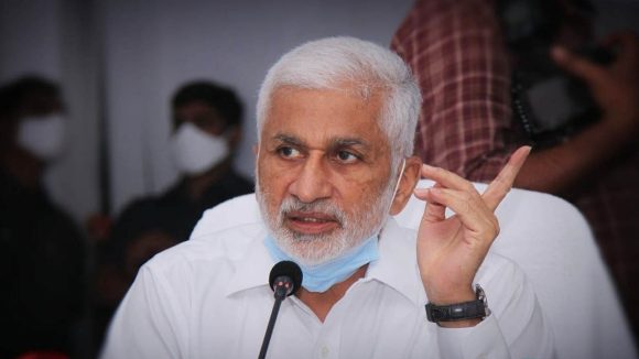 Vijay Sai Reddy: మాజీ ఎంపీ విజయసాయిరెడ్డికి బిగ్ షాక్.. లిక్కర్ కేసులో ఈడీ నోటీసులు