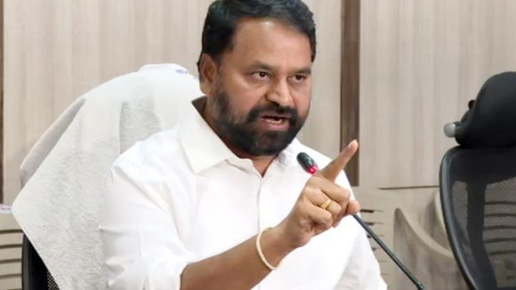 Addanki Dayakar: సభాపతిని ధృతరాష్ట్రుడితో పోల్చడం ఏ సంస్కారం?..కేటీఆర్ క్షమాపణ చెప్పాలని అద్దంకి దయాకర్ డిమాండ్! 