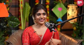 Vande Bharat Sleeper Train: మొదటి రోజే ఇలాగైతే ఎలా? వందే భారత్ స్లీపర్ రైలులో చెత్తాచెదారంపై నెటిజన్లు ఫైర్!
