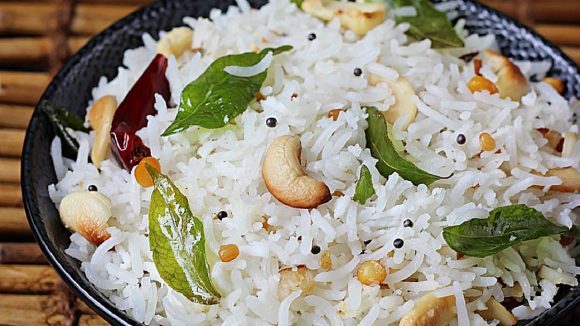 Coconut Fried rice: కొబ్బరి ఫ్రైడ్ రైస్ ఇలా చేశారంటే ప్లేటు మొత్తం ఖాళీ అయిపోతుంది