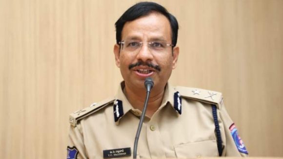 SajjanarIPS: జర్నలిస్టుల అరెస్టులపై సీపీ సజ్జనార్ కీలక వ్యాఖ్యలు.. తప్పు చేయకపోతే బ్యాంకాక్ పారిపోవడం ఎందుకు? 