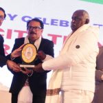 Best Sarpanch Award: జాతీయ స్థాయిలో మెరిసిన ఏపీ సర్పంచ్.. కేంద్ర మంత్రి చేతుల మీదుగా రావిచెర్ల సర్పంచ్ కు అవార్డు! 