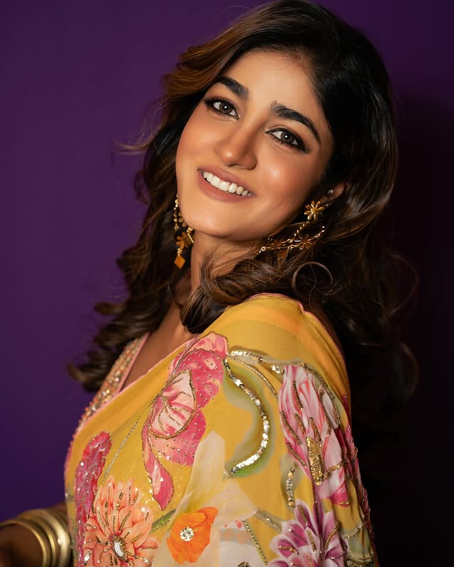 Dimple Hayathi Photo Gallery