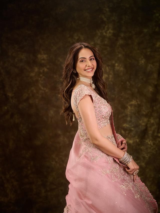 Rakul Preeth Singh Photo Gallery