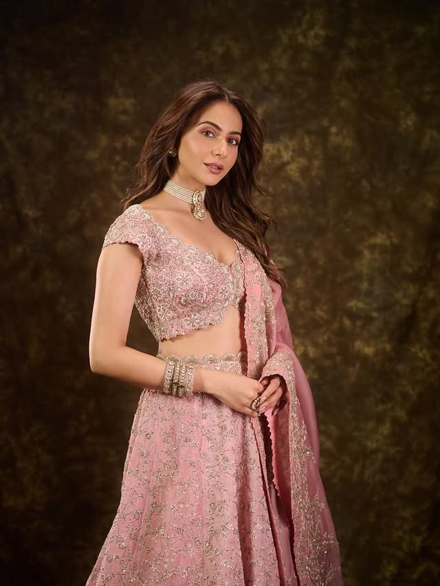 Rakul Preeth Singh Photo Gallery
