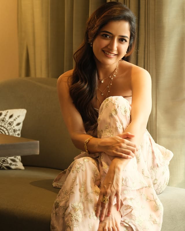 Ashika Ranganath Photo Gallery